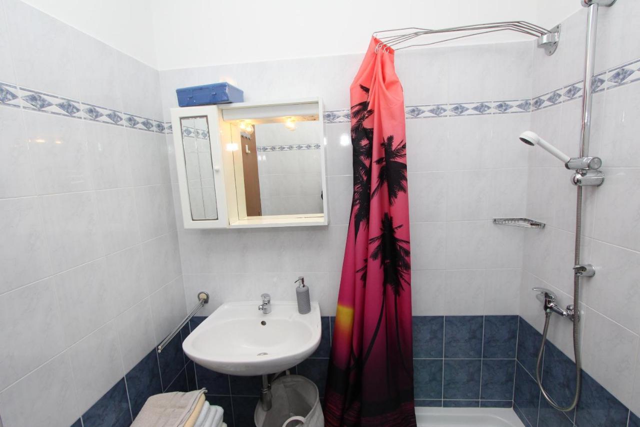 And Dino Appartement