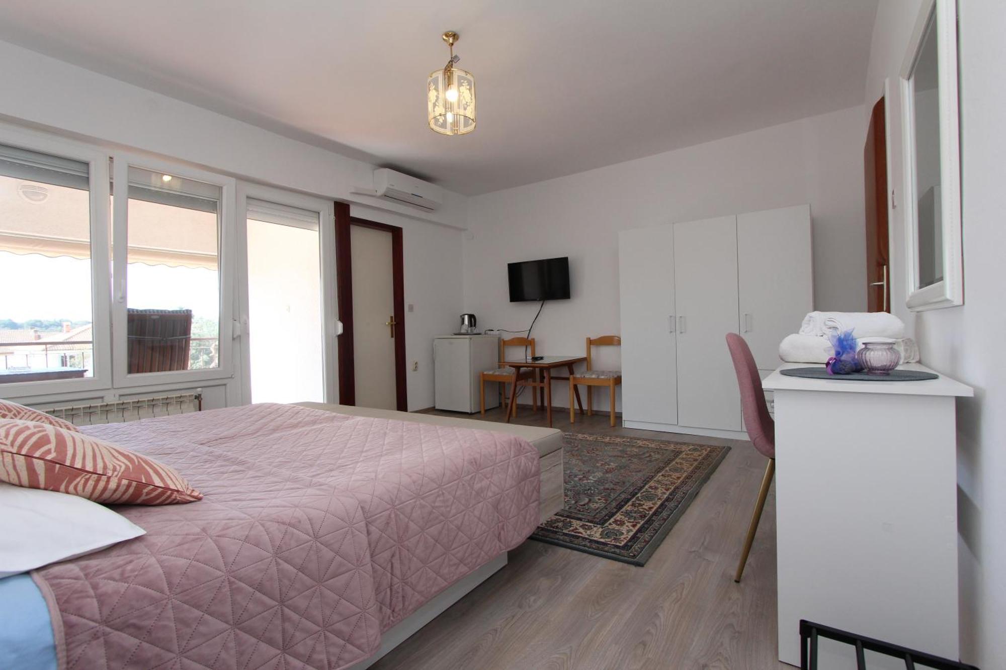 Appartement And Dino *