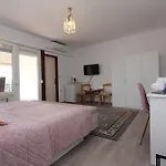 Rooms And Apartments Dino